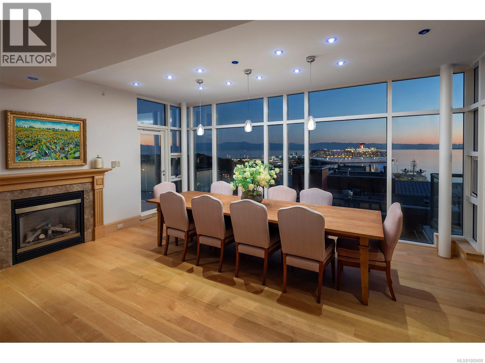 1201 21 Dallas Road, Victoria