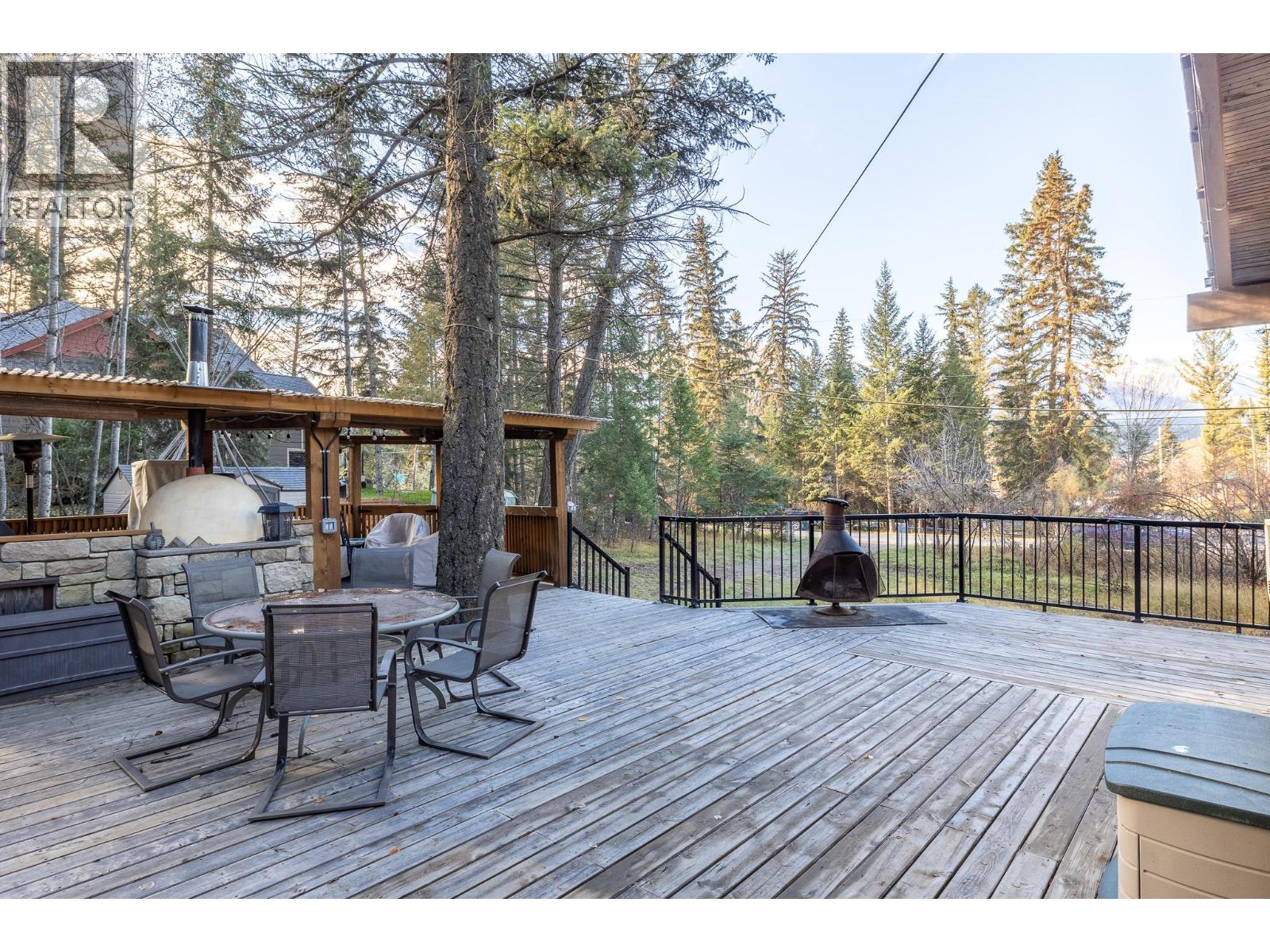 4736 COPPER Crescent, Windermere