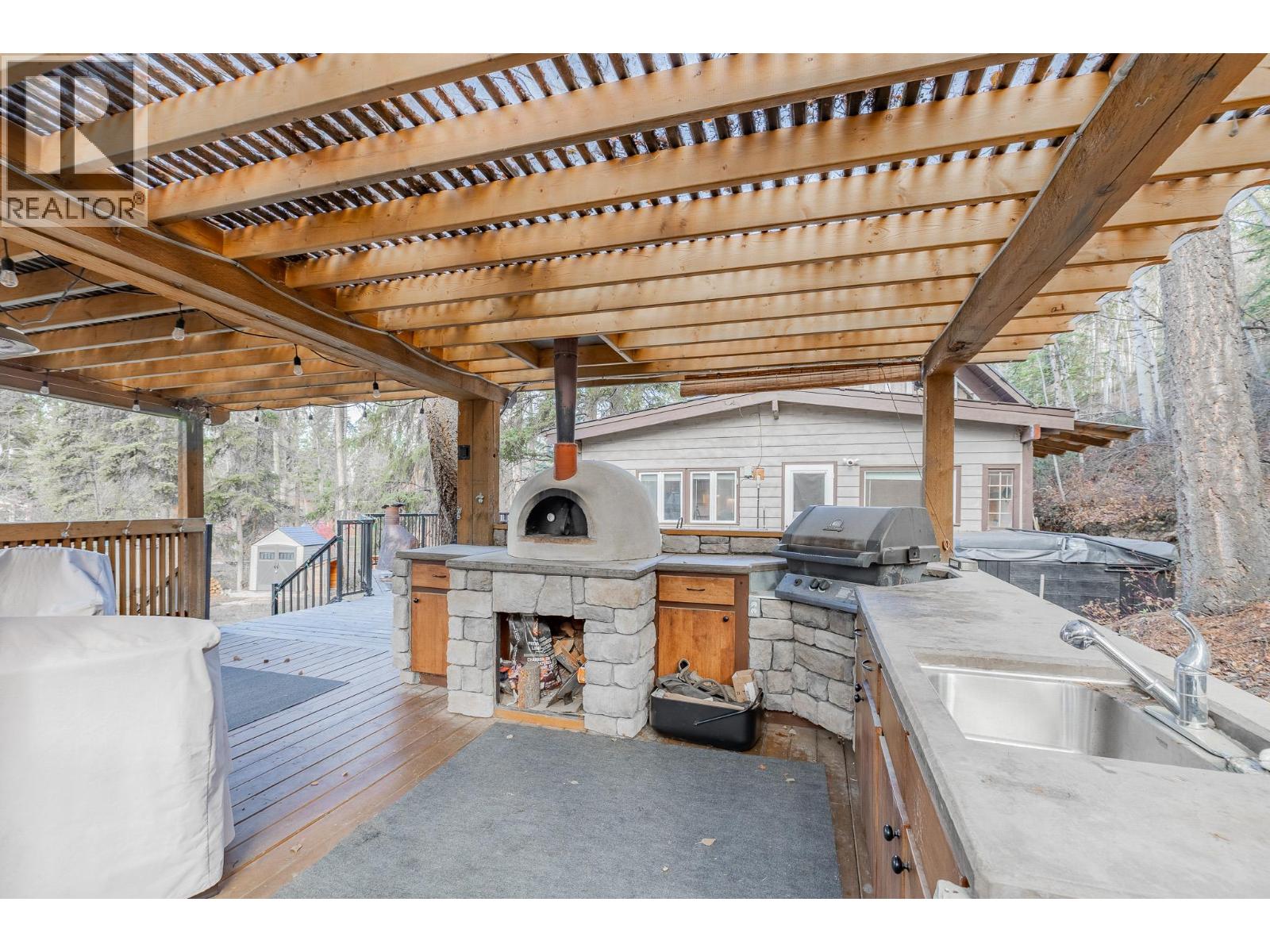4736 COPPER Crescent, Windermere