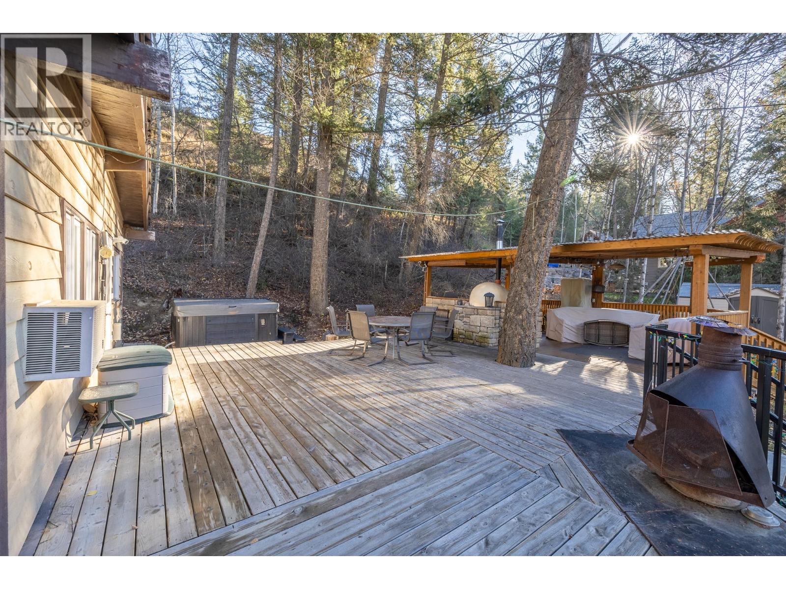 4736 COPPER Crescent, Windermere