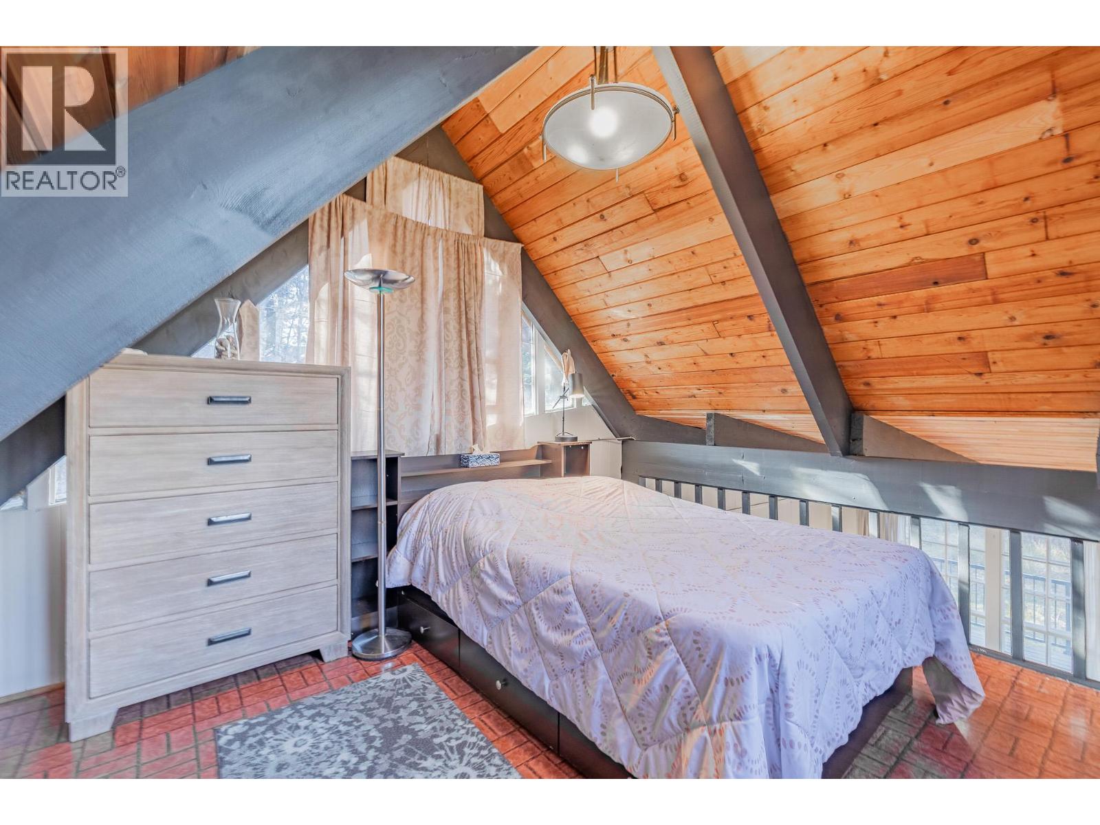 4736 COPPER Crescent, Windermere