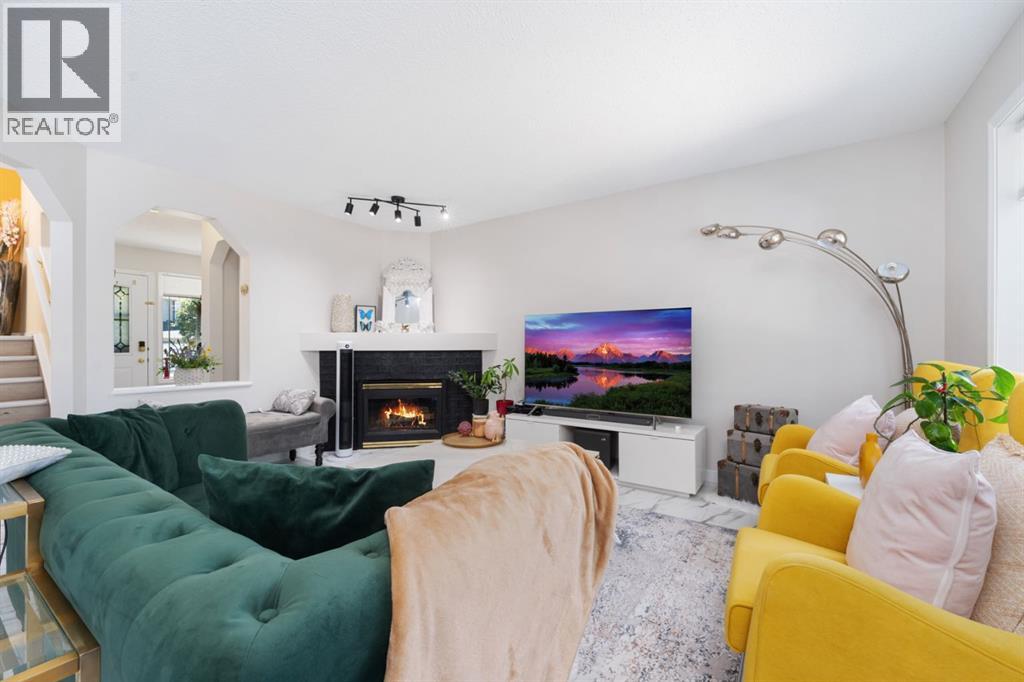 Single Family House for Sale in  Bridlewood Gardens SW Bridlewood Calgary 
