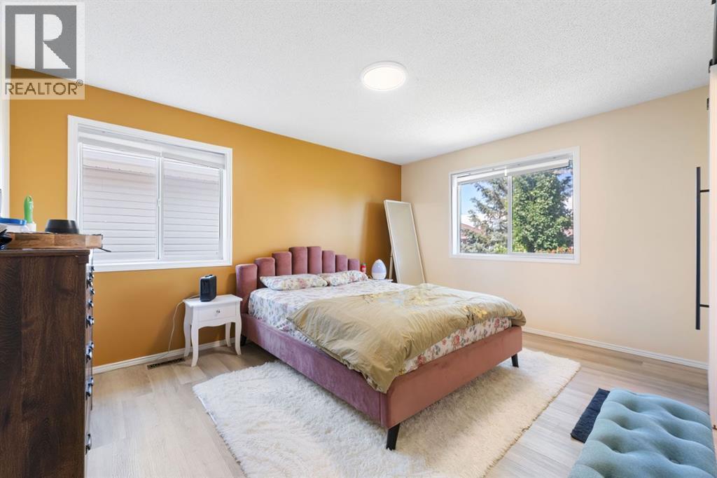 Single Family House for Sale in  Bridlewood Gardens SW Bridlewood Calgary 
