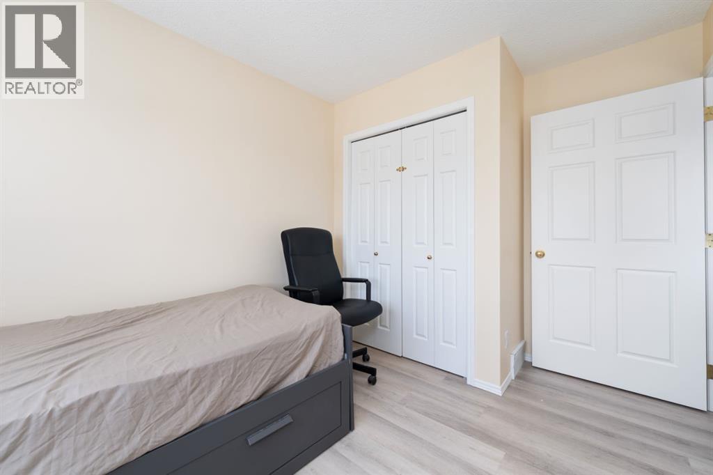 Single Family House for Sale in  Bridlewood Gardens SW Bridlewood Calgary 