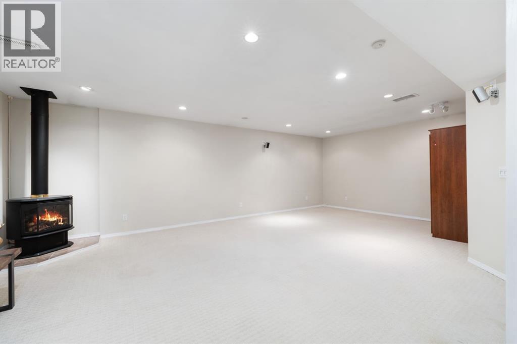 Single Family House for Sale in  Bridlewood Gardens SW Bridlewood Calgary 