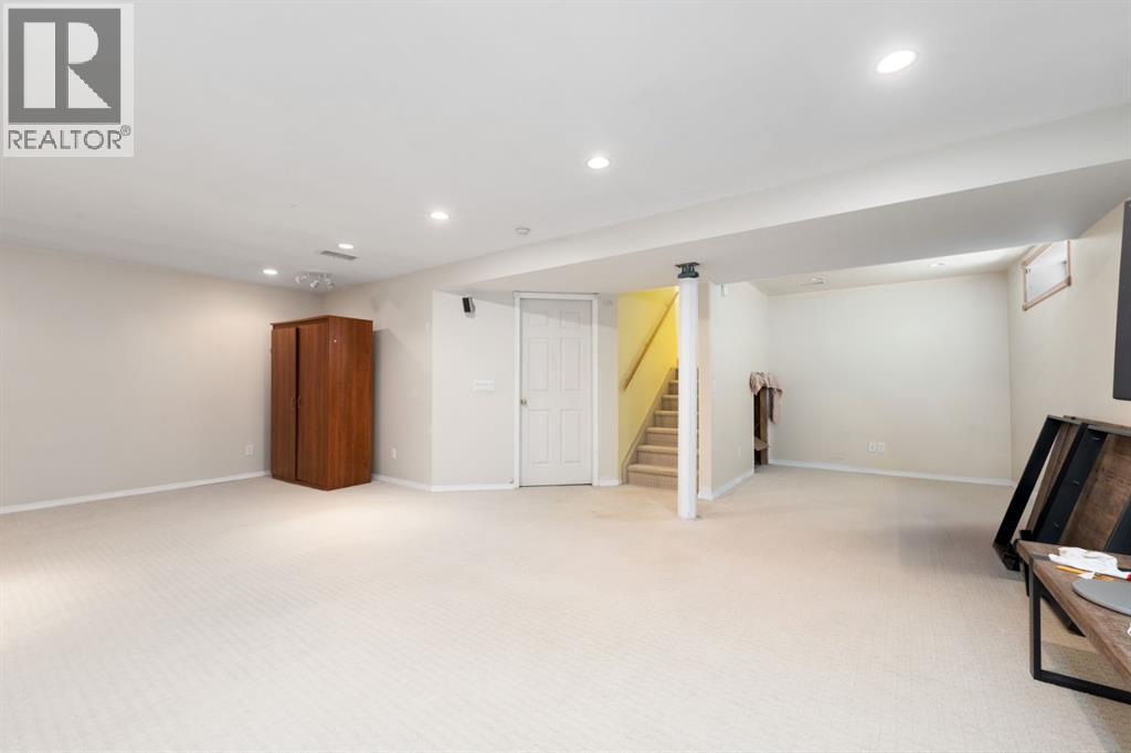 Single Family House for Sale in  Bridlewood Gardens SW Bridlewood Calgary 