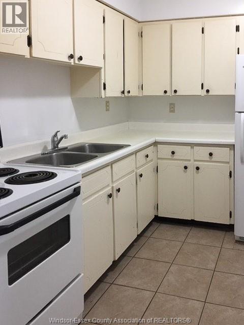Photo 20 of 1747 1767 University Avenue West, Windsor ON