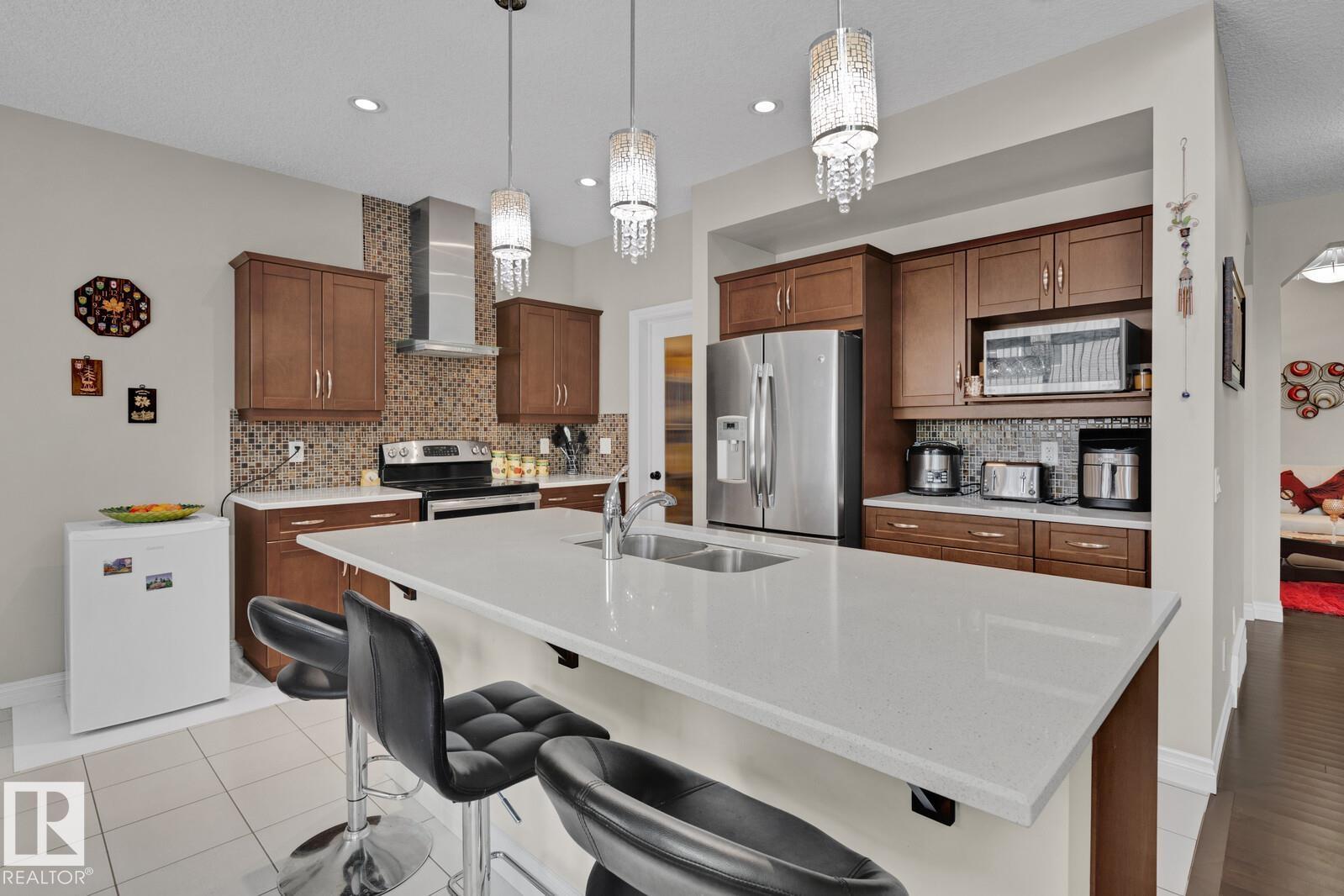 Photo 72 of 8928 23 Av Sw, Edmonton AB
