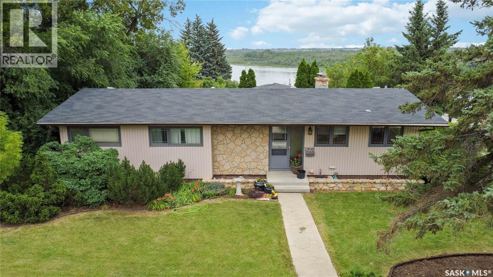 Photo 1 of 1908 Pembina Avenue, Saskatoon SK