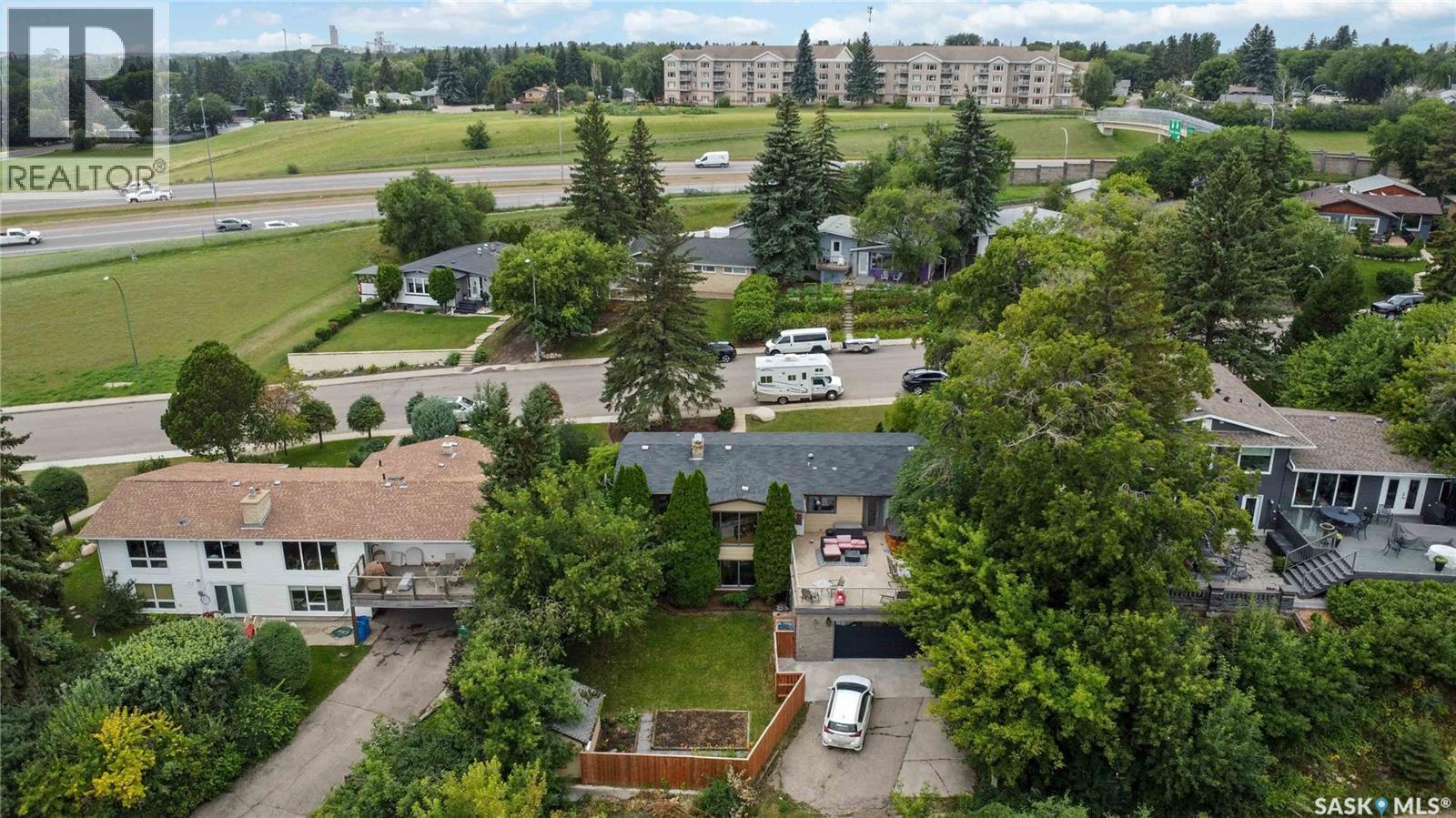 Photo 35 of 1908 Pembina Avenue, Saskatoon SK