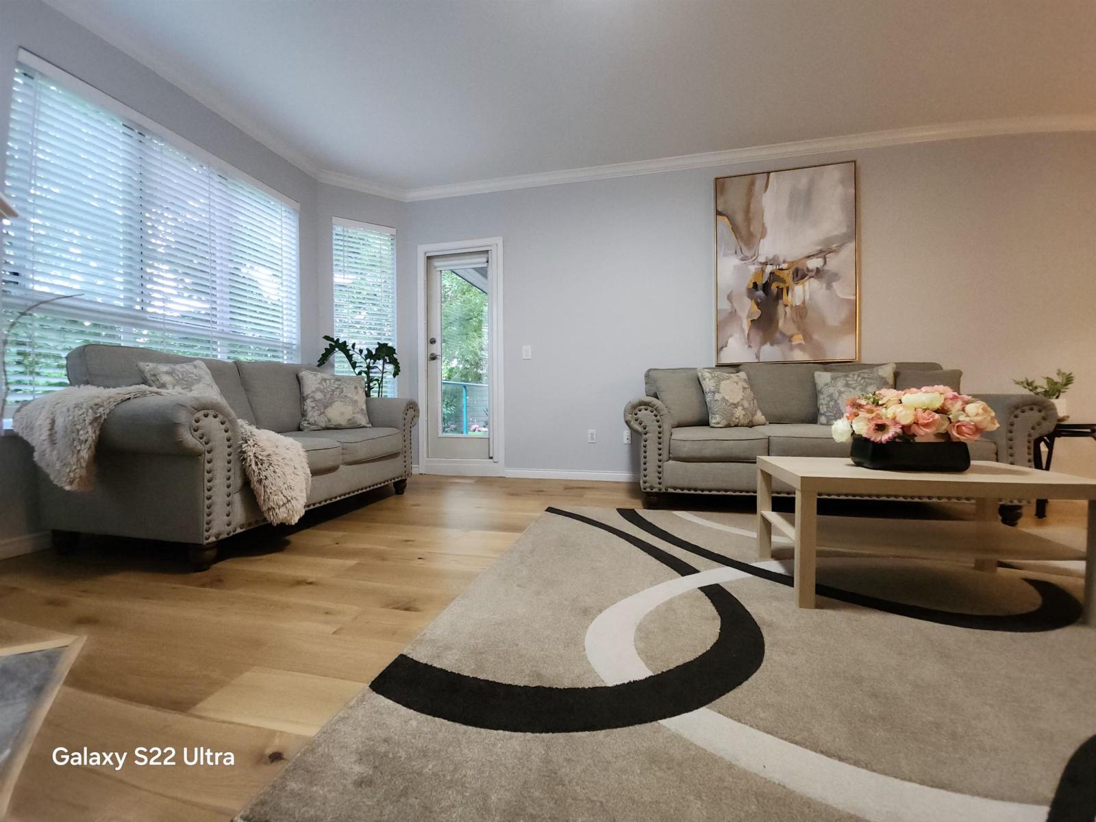 Photo 1 of 304 5646 200 Street, Langley BC