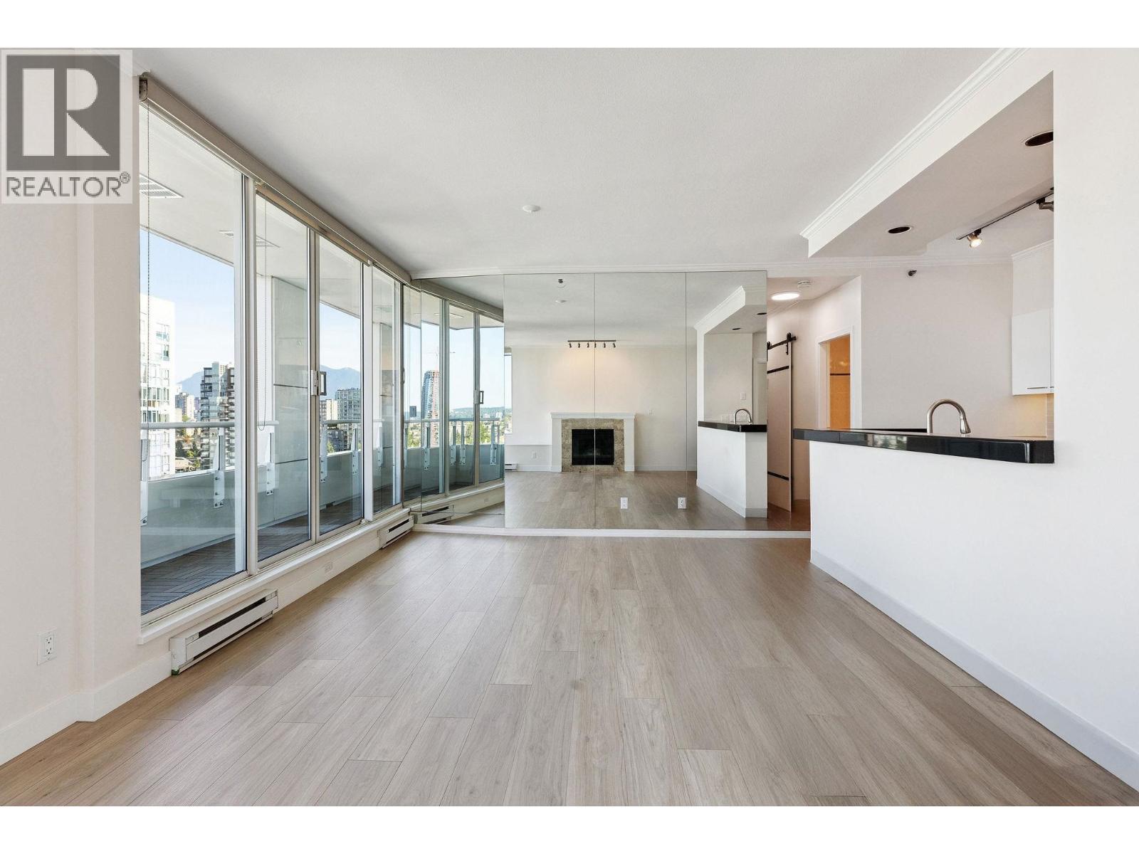 Photo 16 of 2204 1500 Hornby Street, Vancouver BC