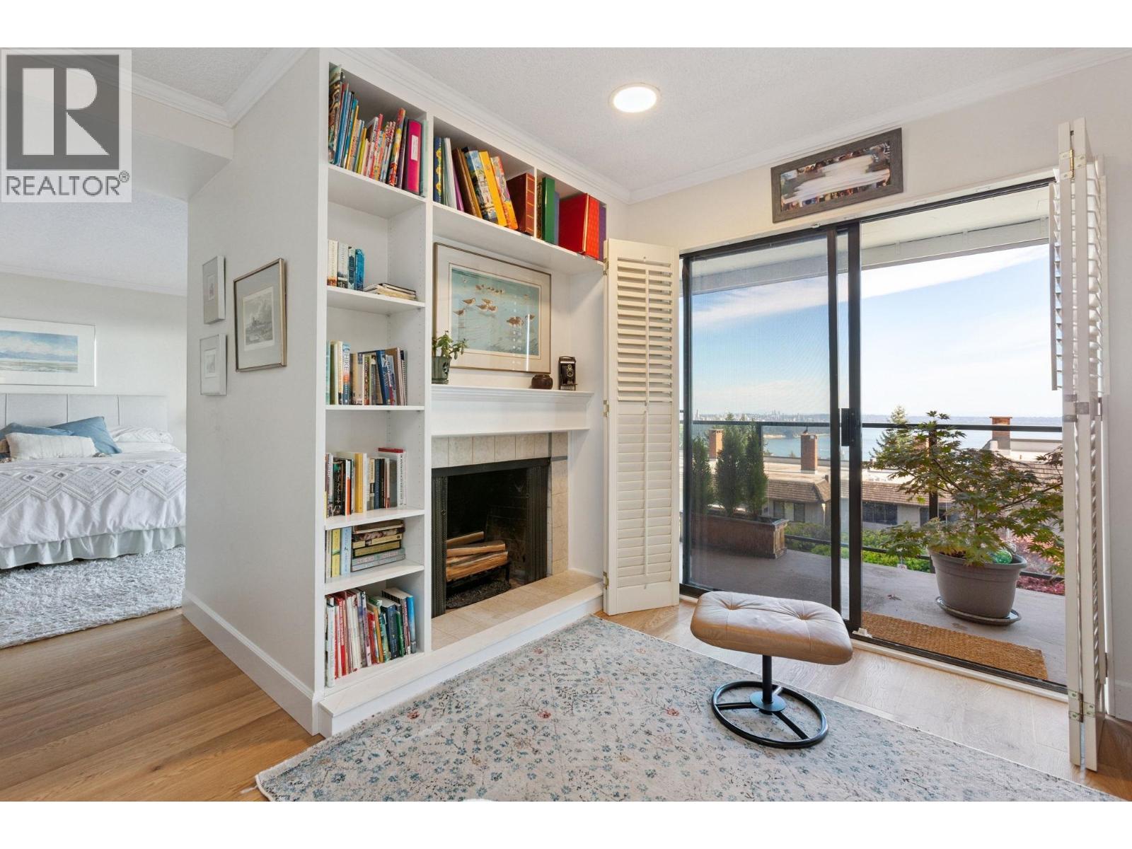 24 2214 FOLKESTONE WAY, West Vancouver