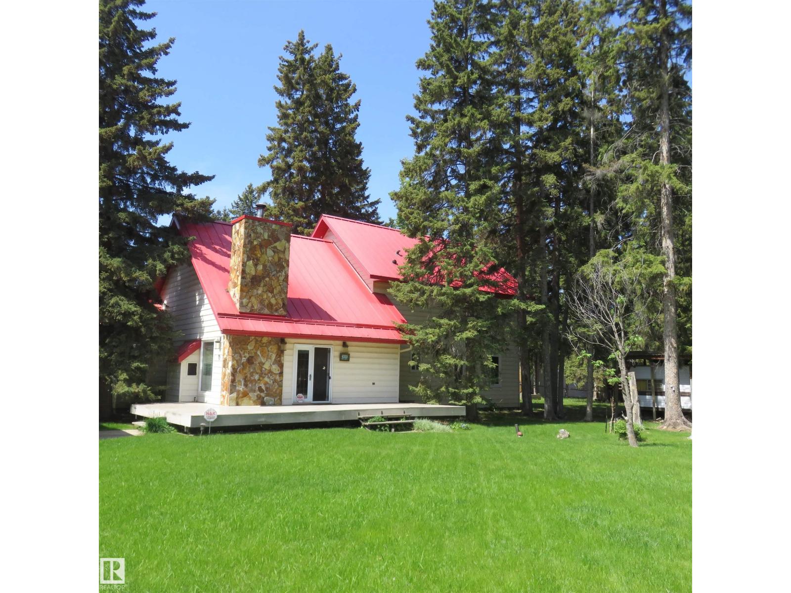 Photo 15 of 6333 49 St, Rural Wetaskiwin County AB