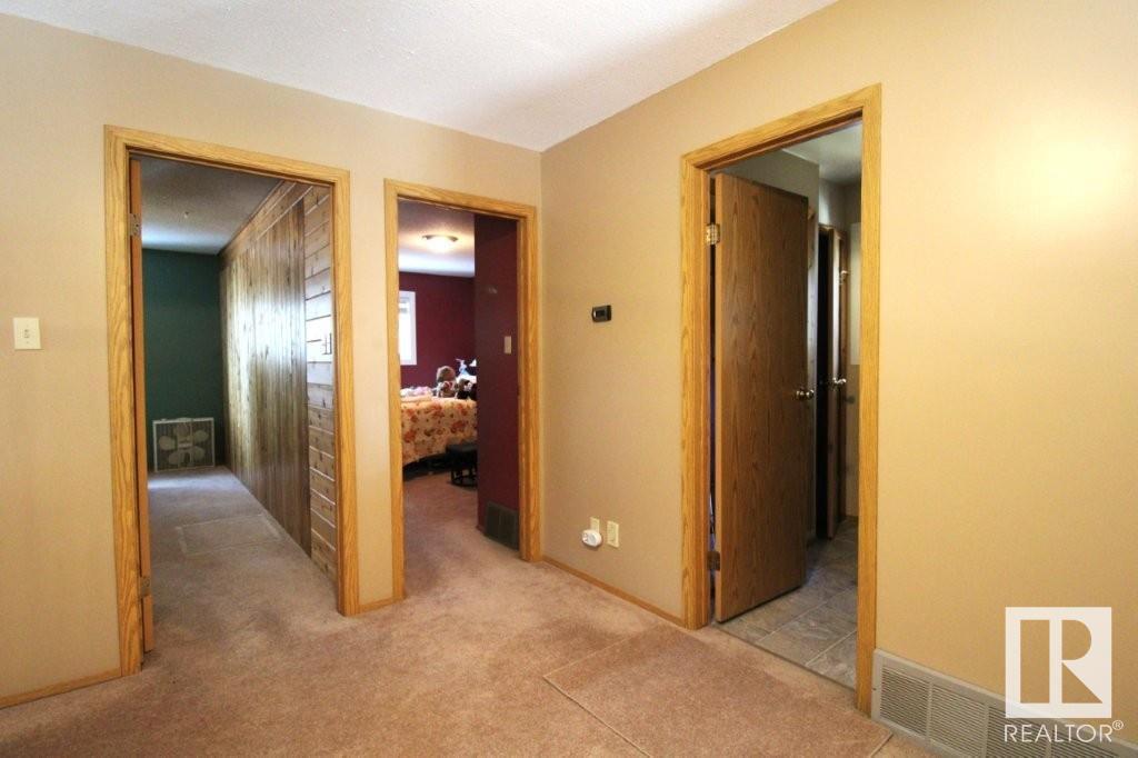 Photo 19 of 6333 49 St, Rural Wetaskiwin County AB
