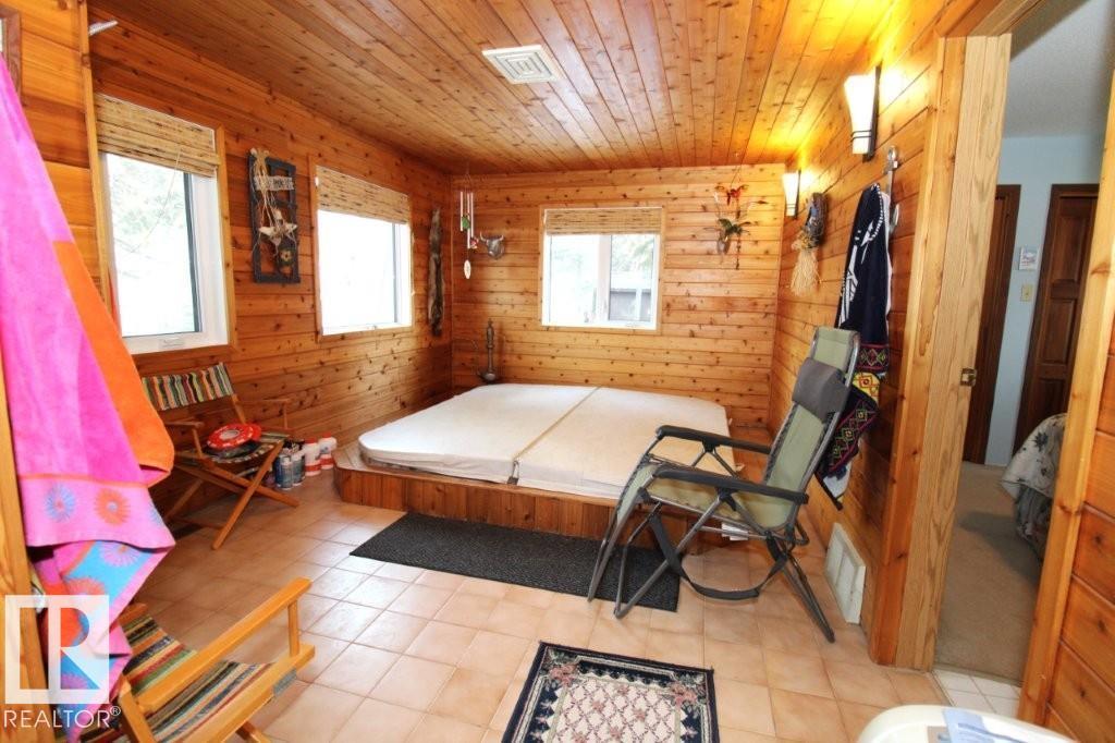 Photo 11 of 6333 49 St, Rural Wetaskiwin County AB