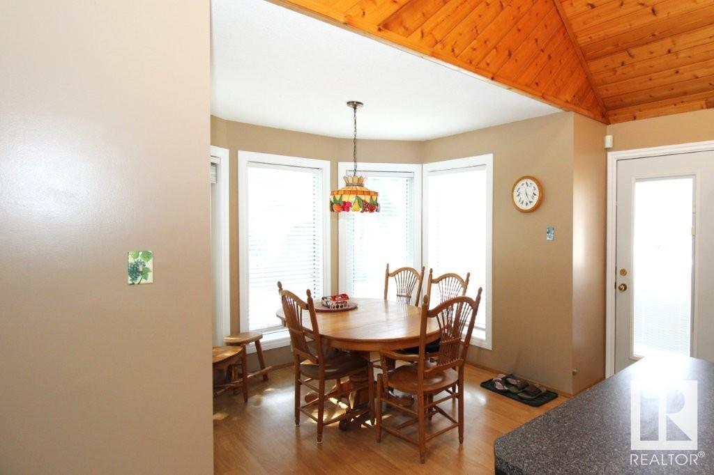 Photo 8 of 6333 49 St, Rural Wetaskiwin County AB