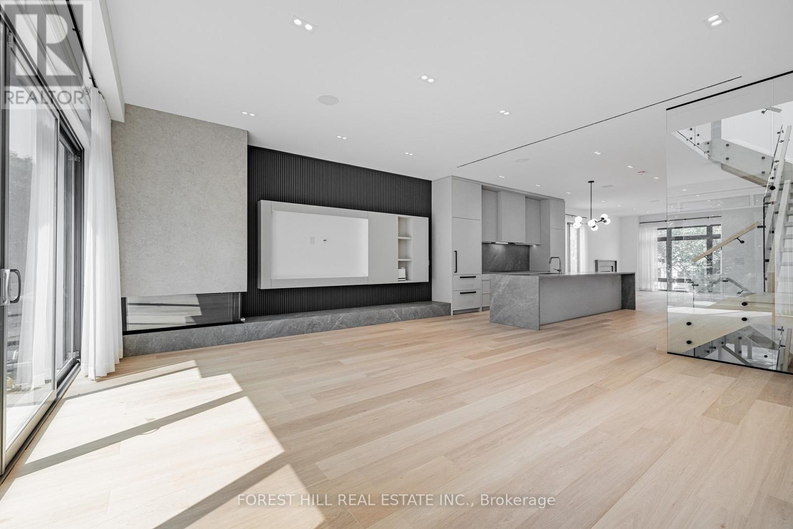 Photo 29 of 171 Elmwood Avenue, Toronto ON