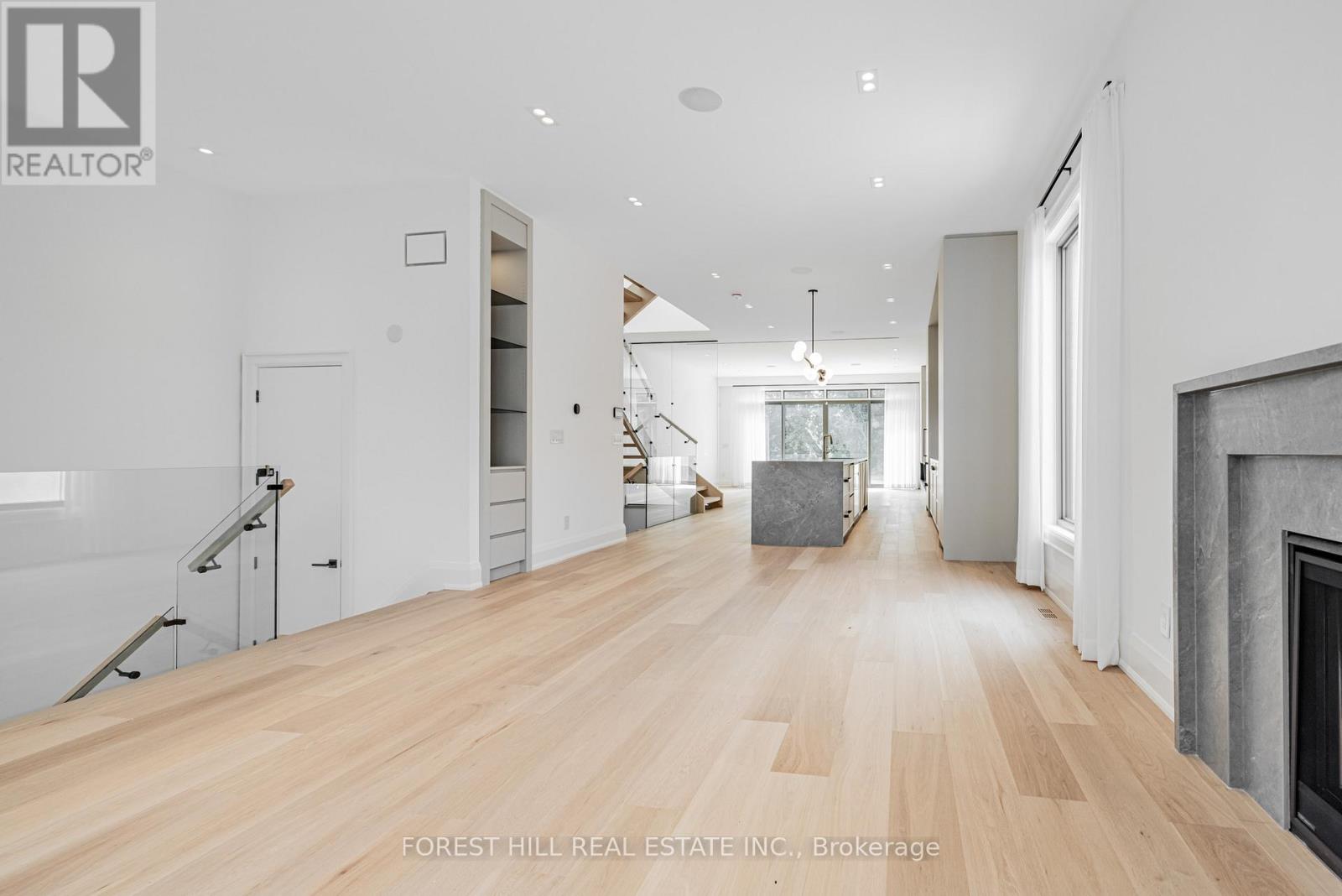 Photo 30 of 171 Elmwood Avenue, Toronto ON