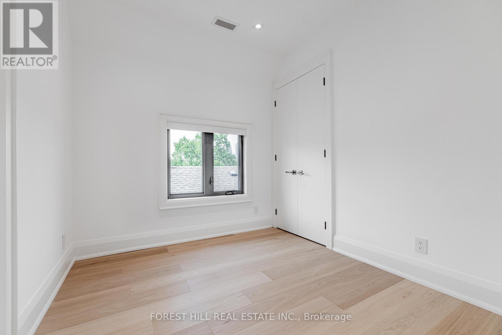 Photo 41 of 171 Elmwood Avenue, Toronto ON