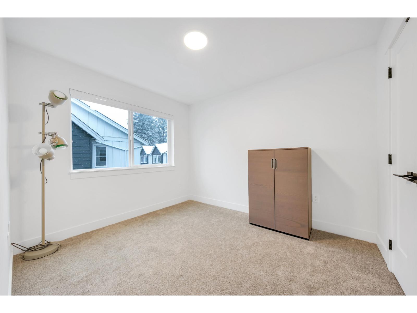 Photo 24 of 10 17458 100 Avenue, Surrey BC