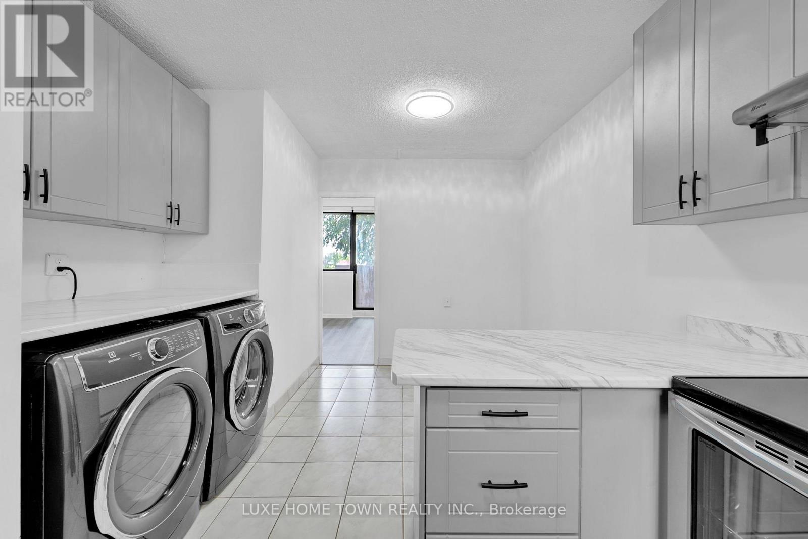 Photo 27 of 328 665 Kennedy Road, Toronto ON