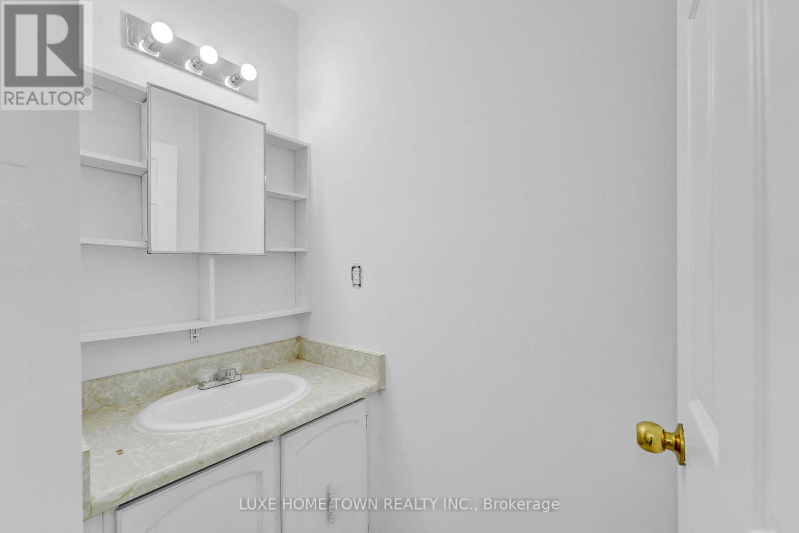 Photo 22 of 328 665 Kennedy Road, Toronto ON