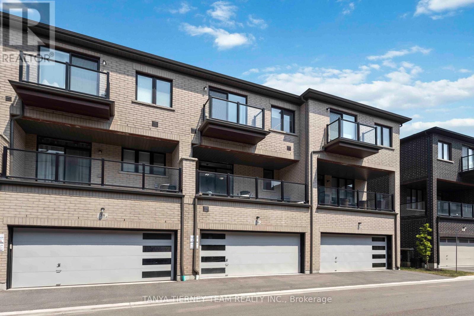 Photo 43 of 36 Dockside Way, Whitby ON