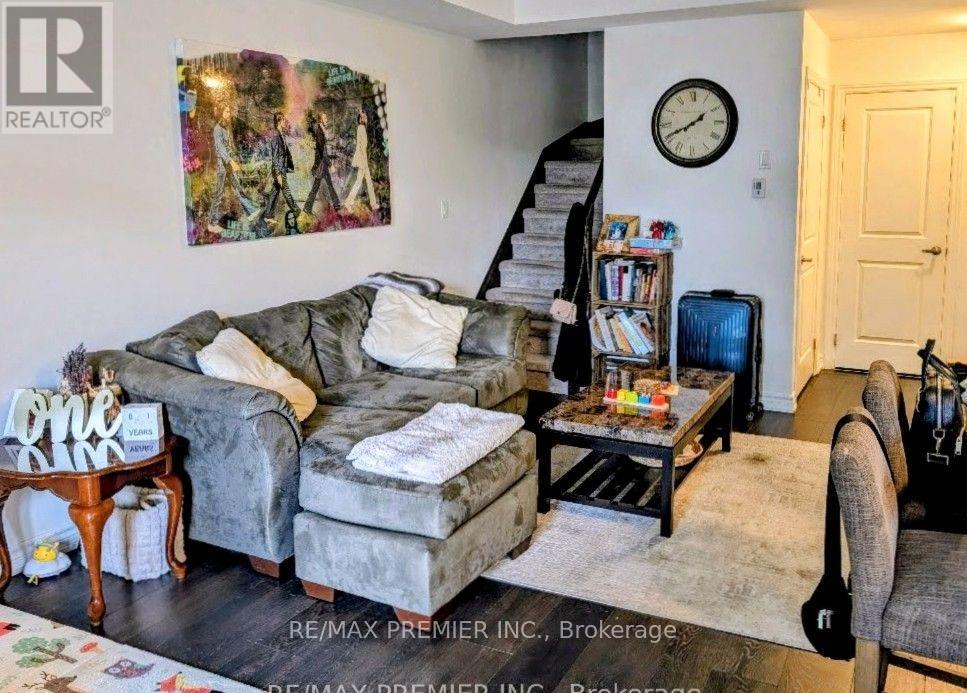 Photo 8 of 407 201 Pine Grove Road, Vaughan ON