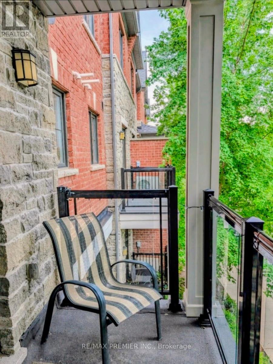 Photo 6 of 407 201 Pine Grove Road, Vaughan ON