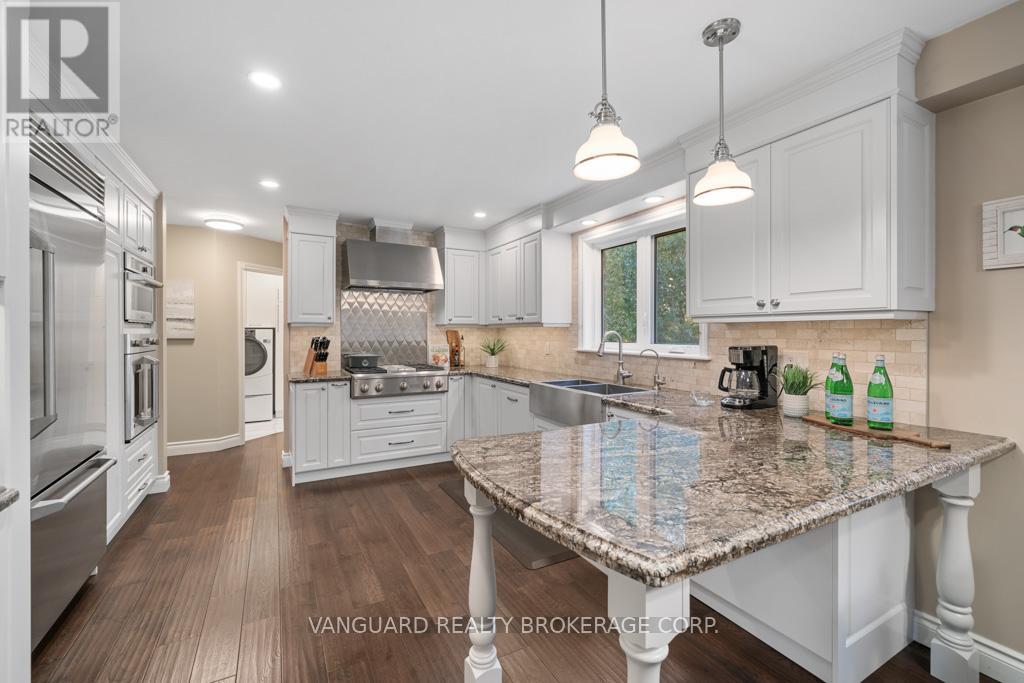 Photo 12 of 3856 County Rd 88 Road, Bradford West Gwillimbury ON