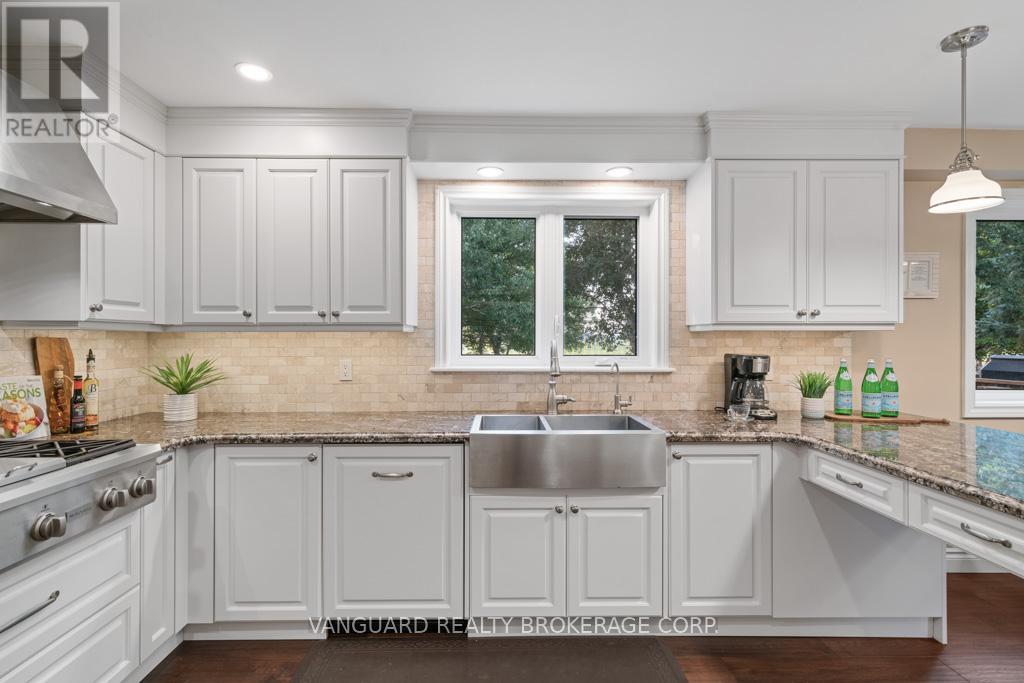 Photo 14 of 3856 County Rd 88 Road, Bradford West Gwillimbury ON
