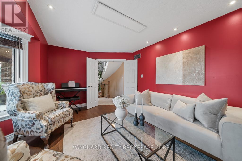 Photo 8 of 3856 County Rd 88 Road, Bradford West Gwillimbury ON