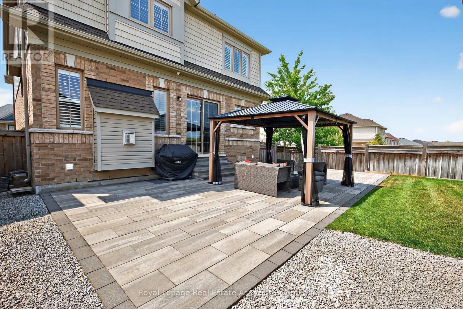 Photo 9 of 113 Sutcliffe Way, New Tecumseth ON