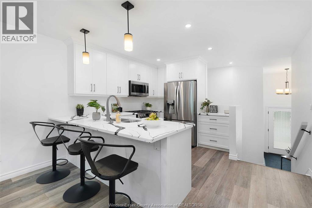 Photo 18 of 275 Glass Avenue, Kingsville ON