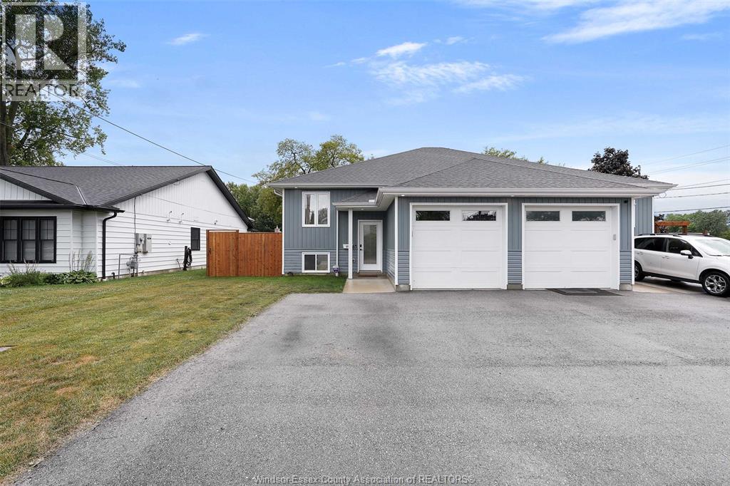 Photo 3 of 275 Glass Avenue, Kingsville ON
