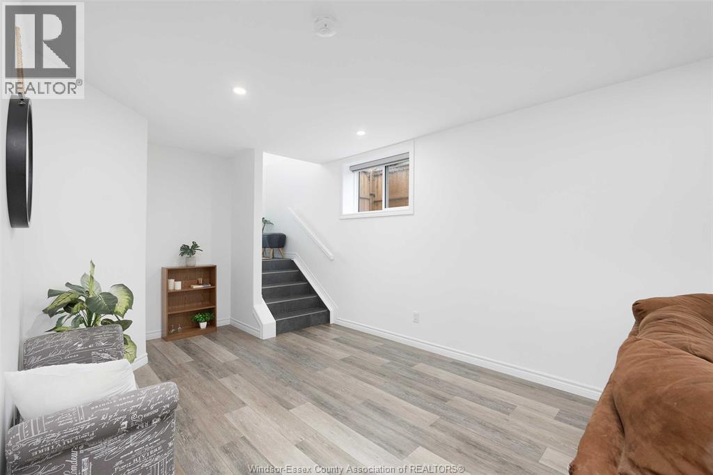 Photo 26 of 275 Glass Avenue, Kingsville ON