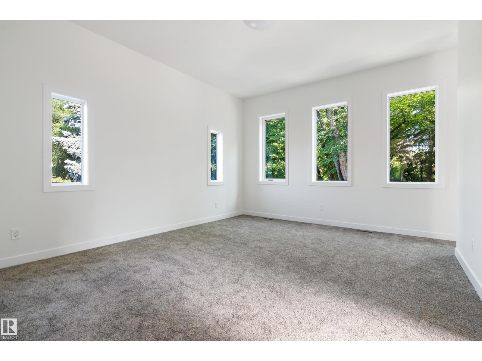 Photo 42 of 9807 90 Av Nw, Edmonton AB