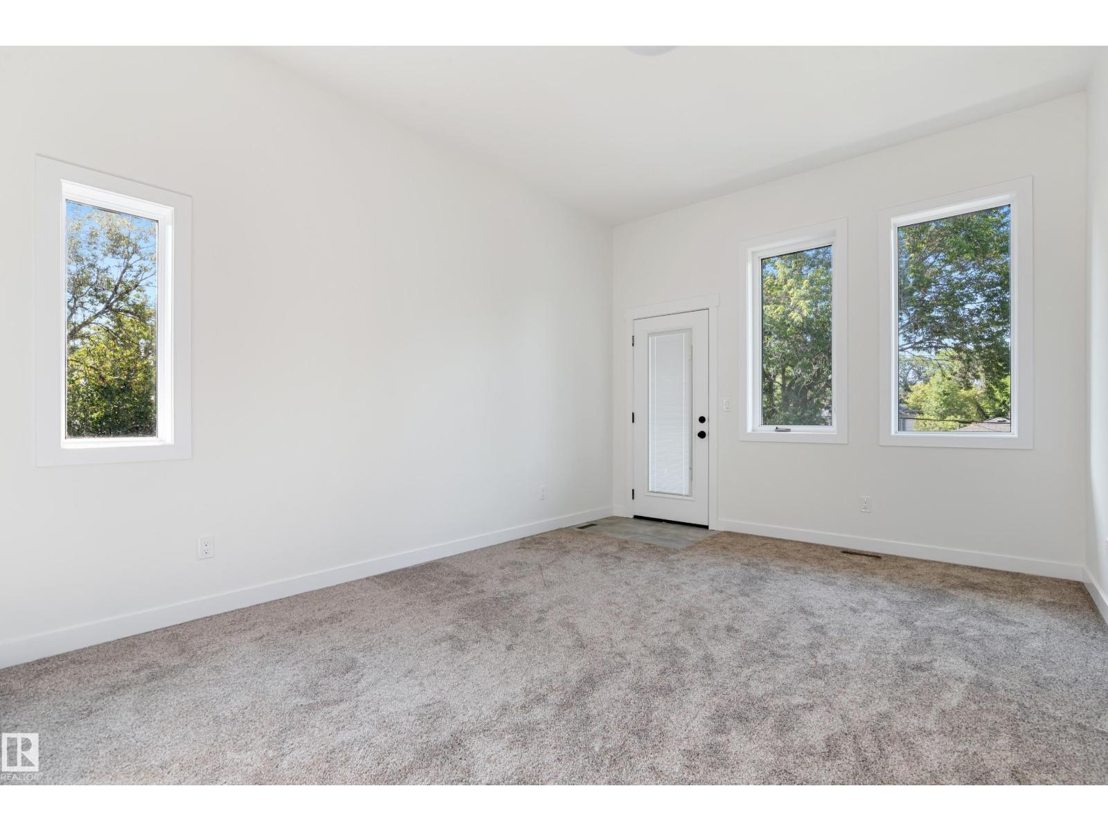 Photo 32 of 9807 90 Av Nw, Edmonton AB