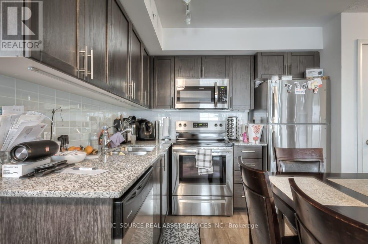 Photo 3 of 1407 3091 Dufferin Street, Toronto ON