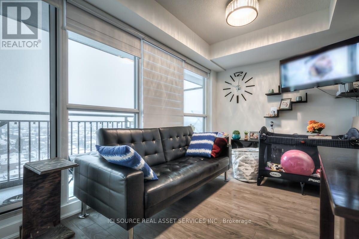 Photo 6 of 1407 3091 Dufferin Street, Toronto ON