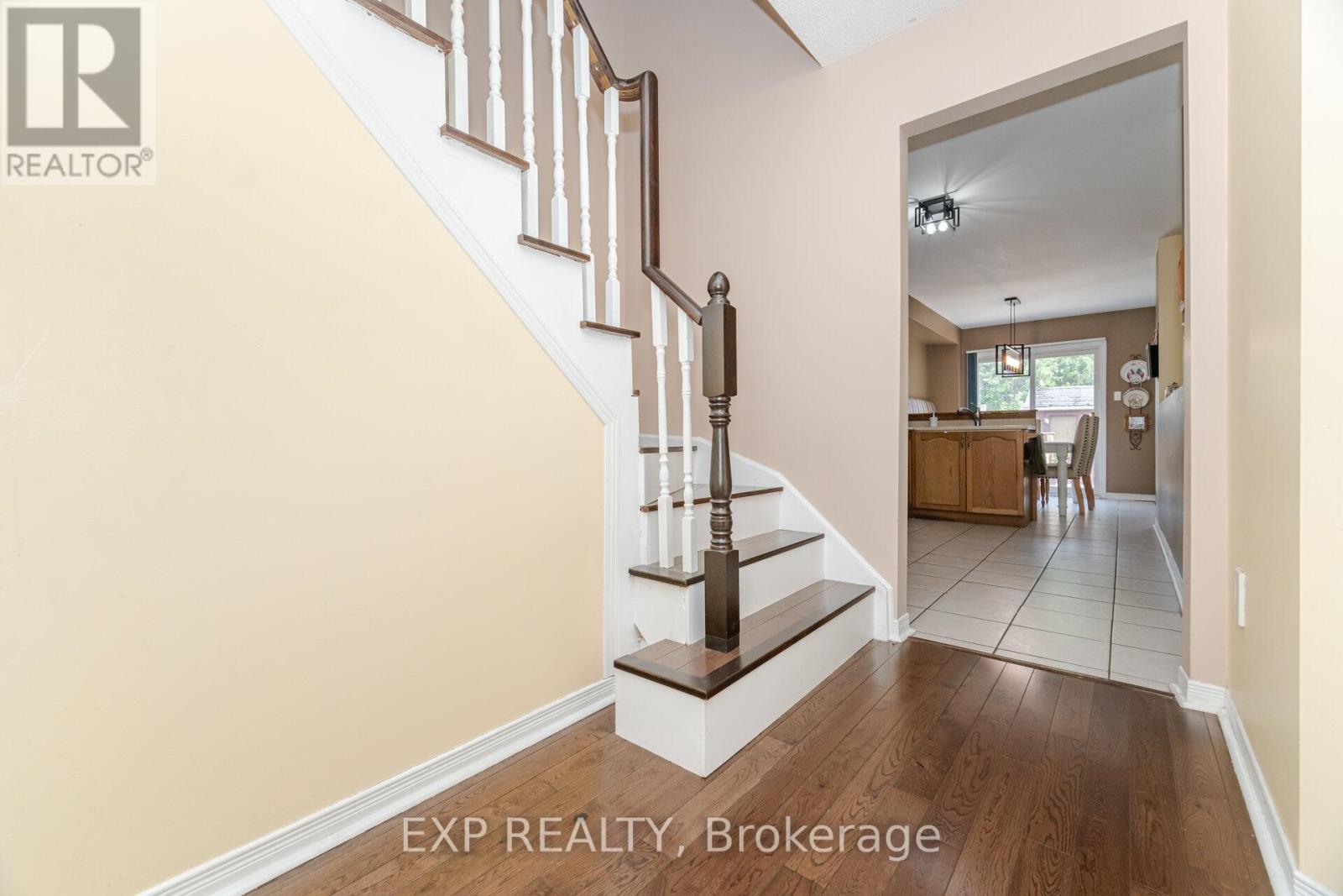 Photo 19 of 35 Prince Crescent, Brampton ON