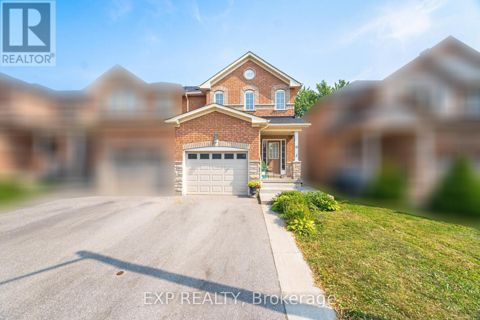 Photo 2 of 35 Prince Crescent, Brampton ON