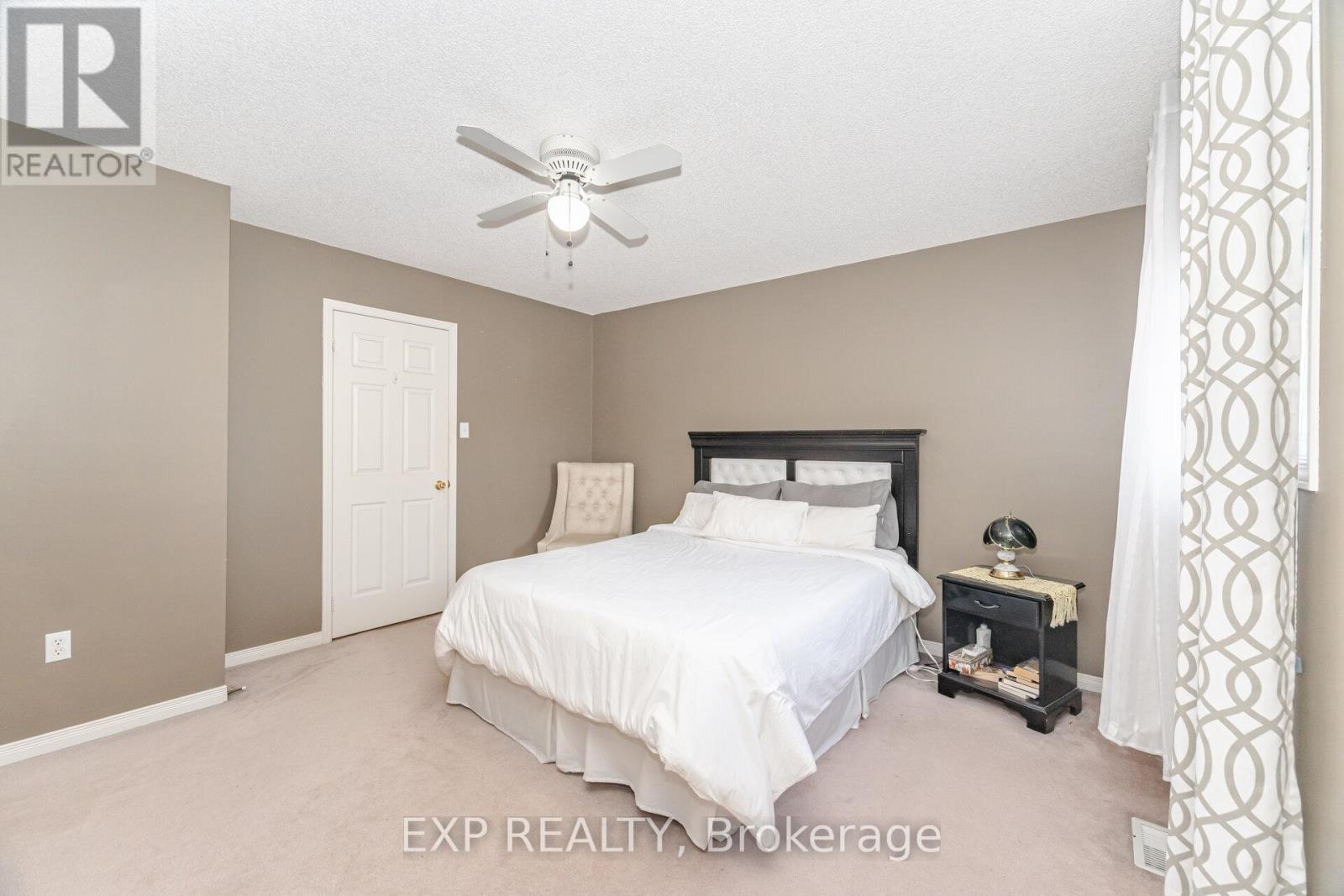 Photo 21 of 35 Prince Crescent, Brampton ON