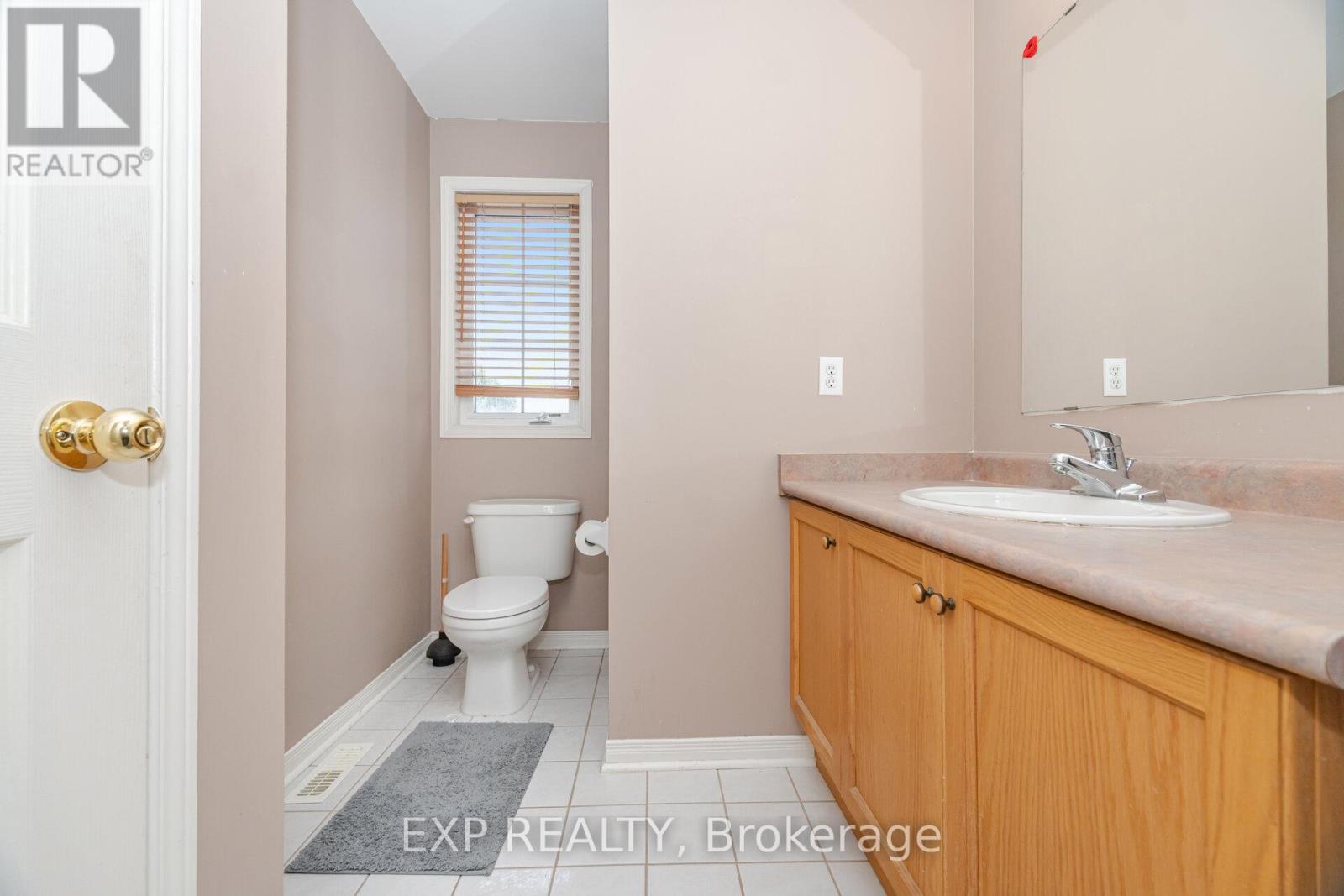 Photo 30 of 35 Prince Crescent, Brampton ON