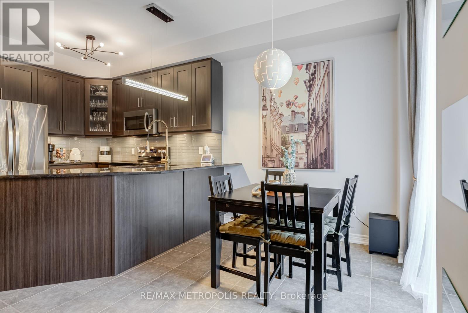Photo 33 of 21 Sky Harbour Drive, Brampton ON