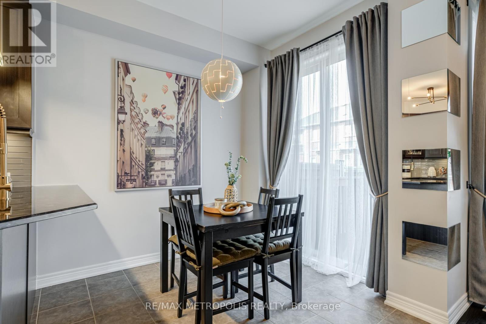 Photo 35 of 21 Sky Harbour Drive, Brampton ON