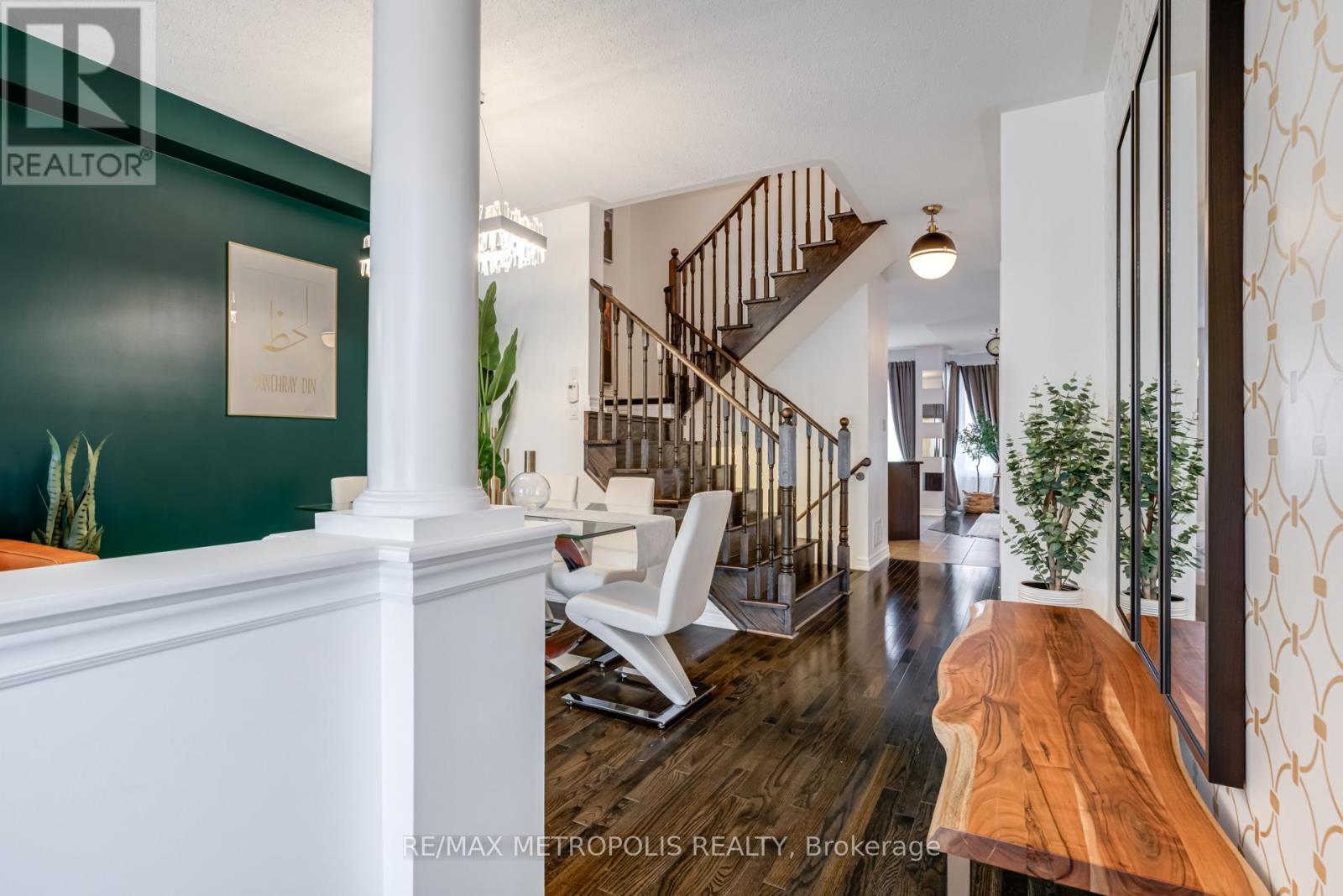 Photo 20 of 21 Sky Harbour Drive, Brampton ON