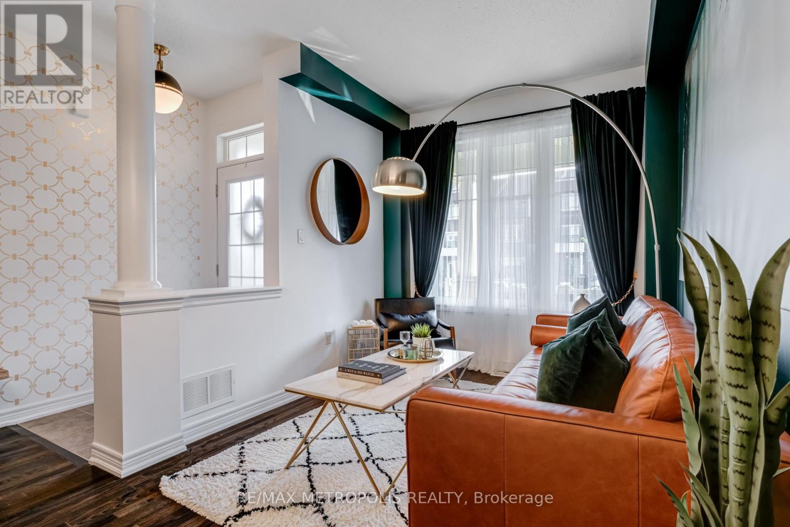 Photo 23 of 21 Sky Harbour Drive, Brampton ON