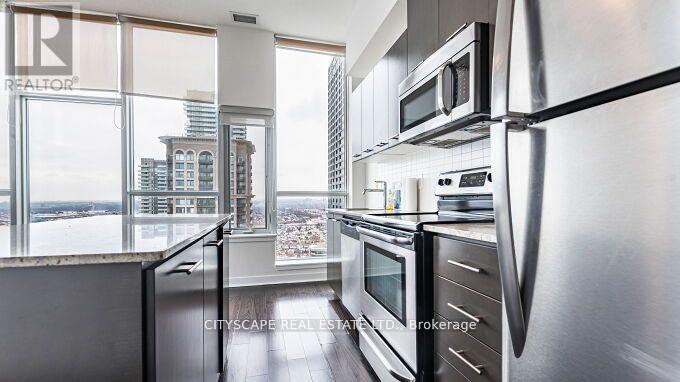 Photo 9 of 3205 360 Square One Drive, Mississauga ON